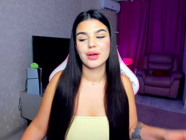 SnowingWinter live cam on BongaCams