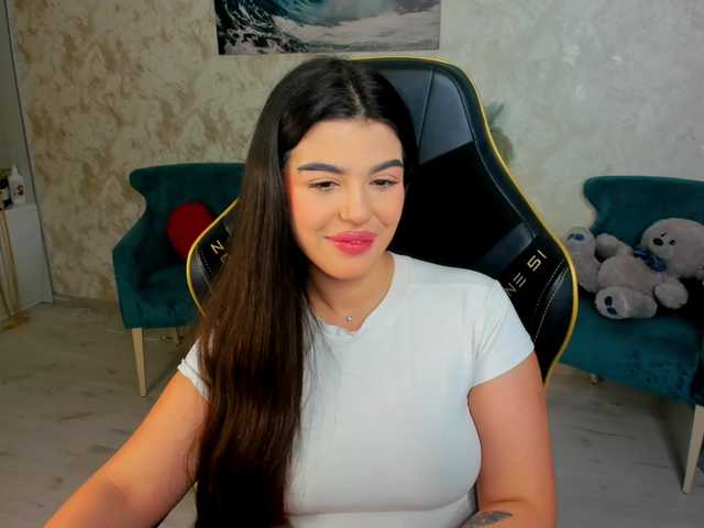 SnowingWinter live cam on BongaCams