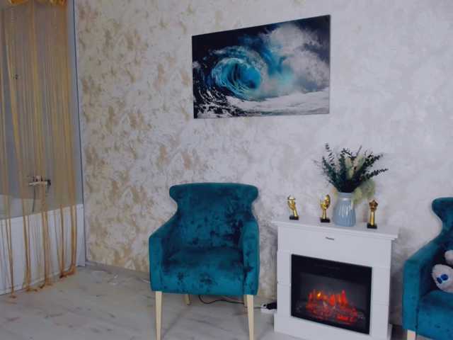 SnowingWinter live cam on BongaCams