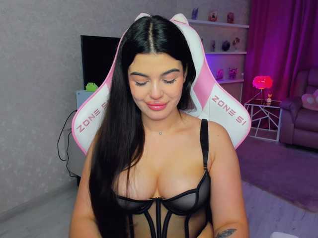 SnowingWinter live cam on BongaCams