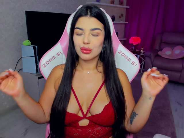 SnowingWinter live cam on BongaCams