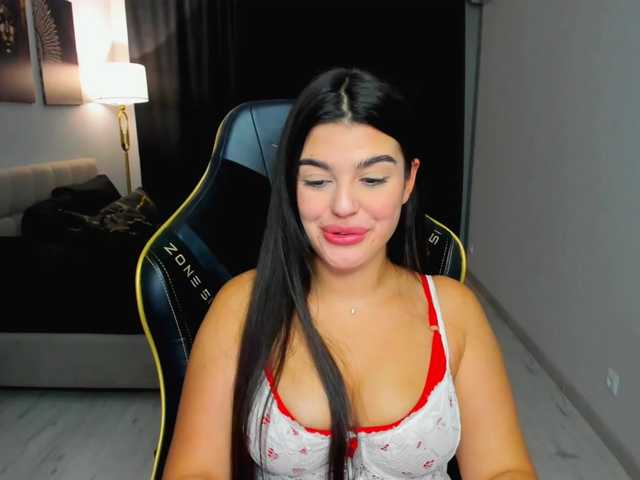 SnowingWinter live cam on BongaCams