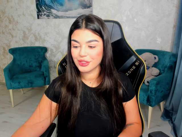 SnowingWinter live cam on BongaCams