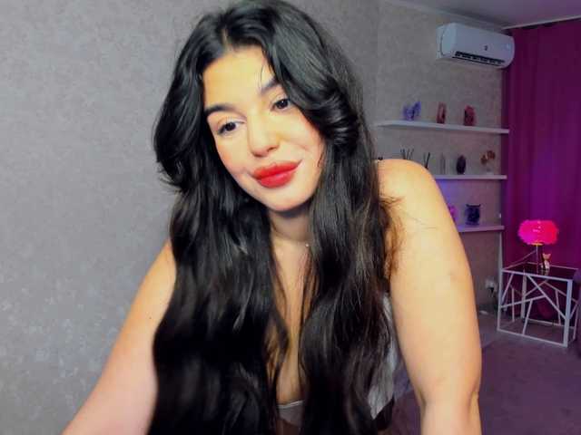 SnowingWinter live cam on BongaCams