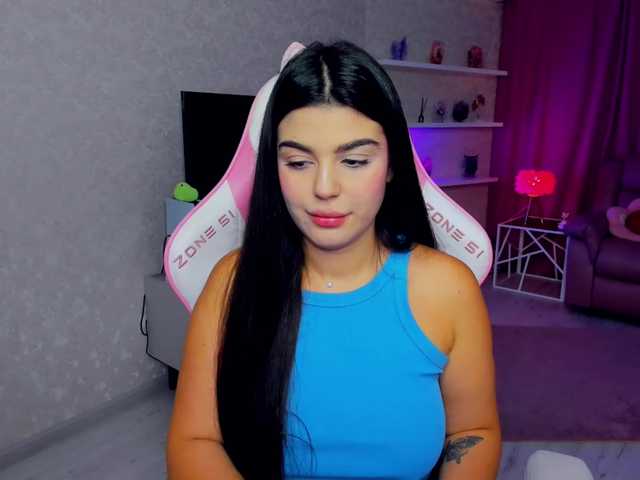 SnowingWinter live cam on BongaCams