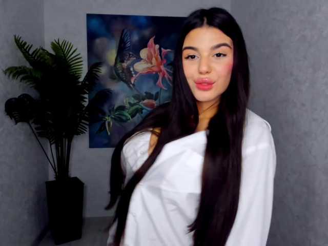 SnowingWinter live cam on BongaCams