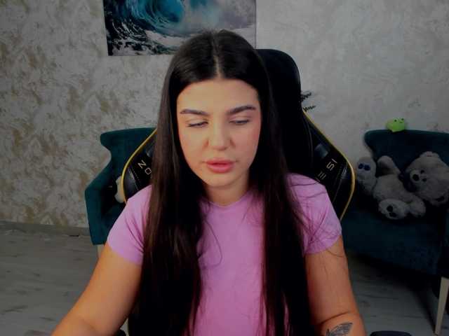 SnowingWinter live cam on BongaCams