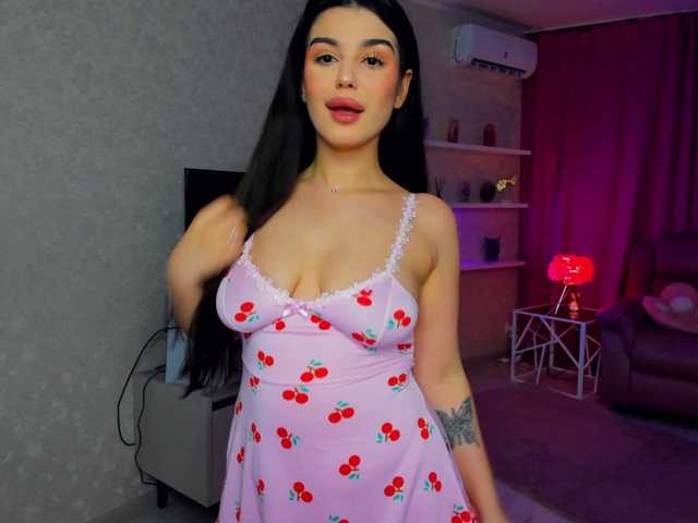 SnowingWinter live cam on BongaCams