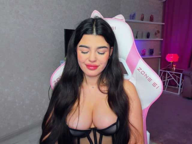 SnowingWinter live cam on BongaCams