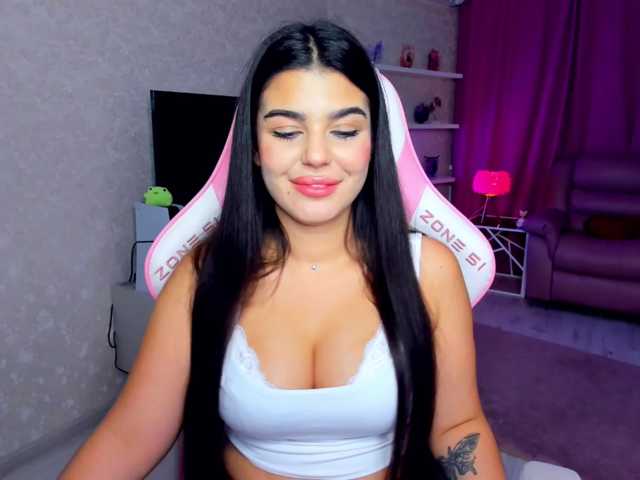 SnowingWinter live cam on BongaCams