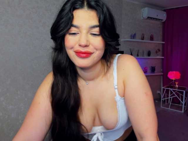 SnowingWinter live cam on BongaCams