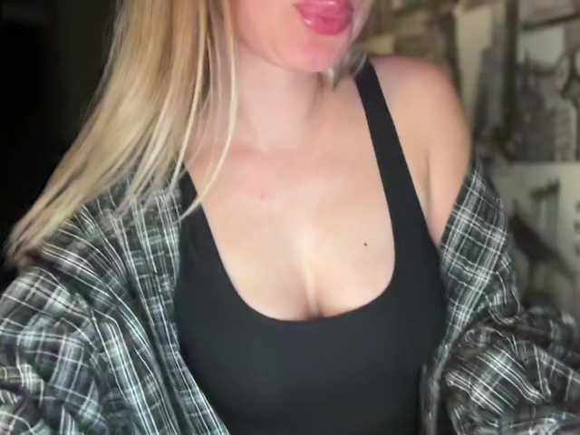 Melisa888 live cam on BongaCams