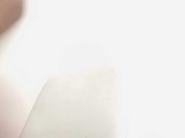 elly-willis live cam on BongaCams