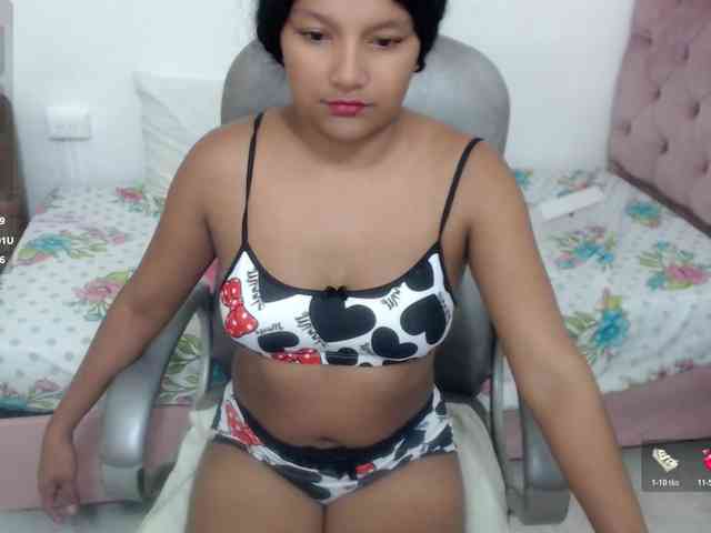 elly-willis webcam