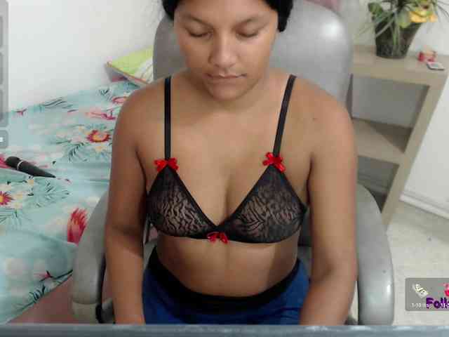 elly-willis webcam