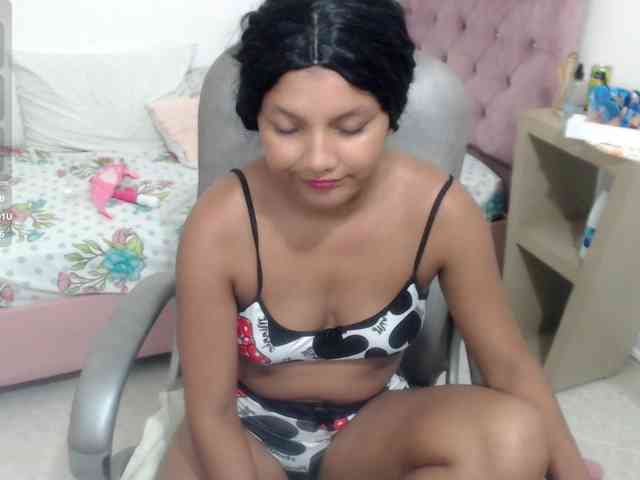 elly-willis webcam