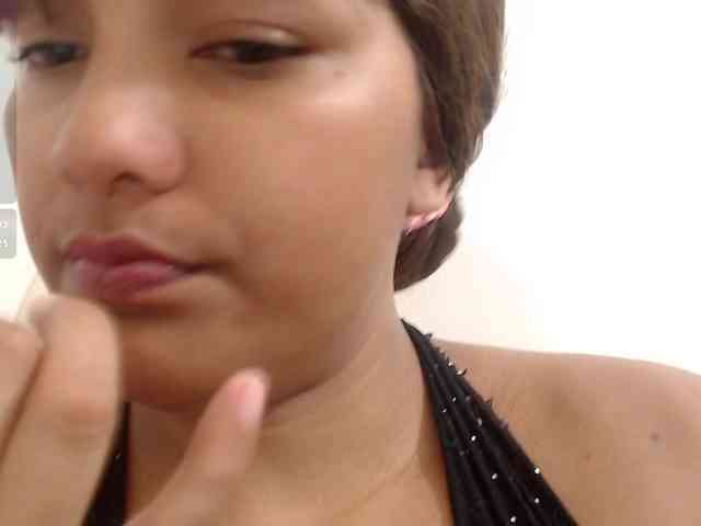 elly-willis webcam