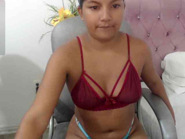 elly-willis webcam
