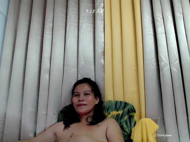 nemayhottits's BongaCams show and profile