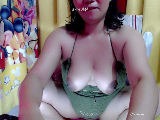 nemayhottits live cam on BongaCams