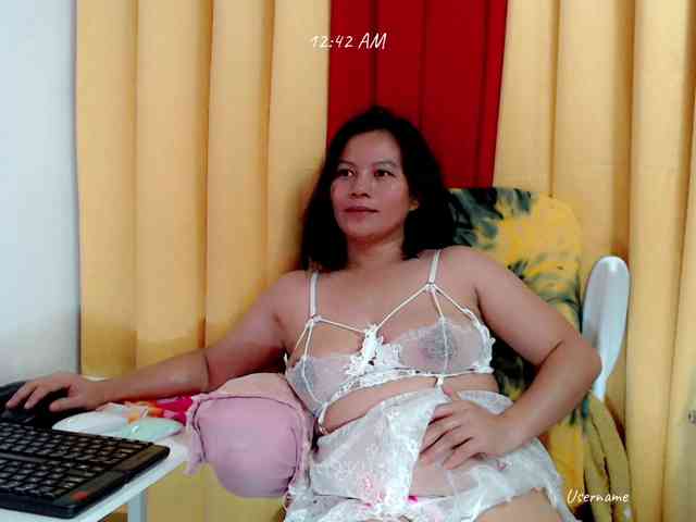 nemayhottits webcam