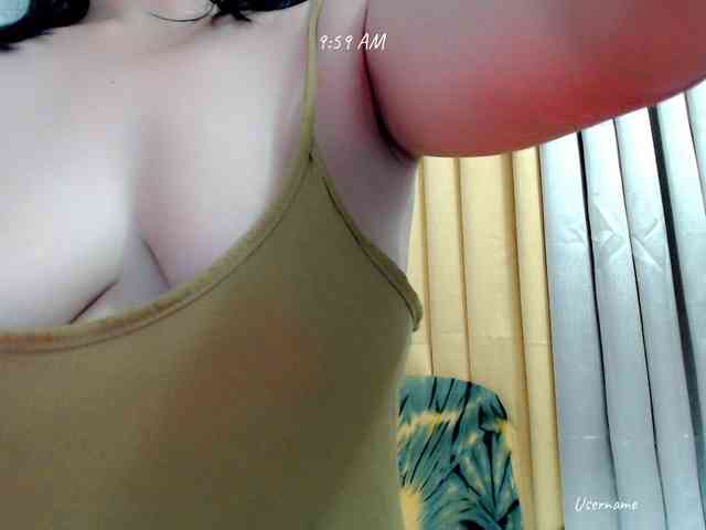 nemayhottits Live Webcam on BongaCams