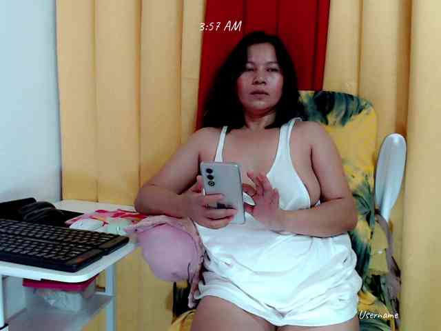 nemayhottits webcam
