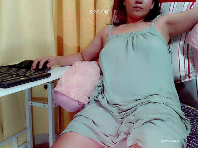 nemayhottits webcam