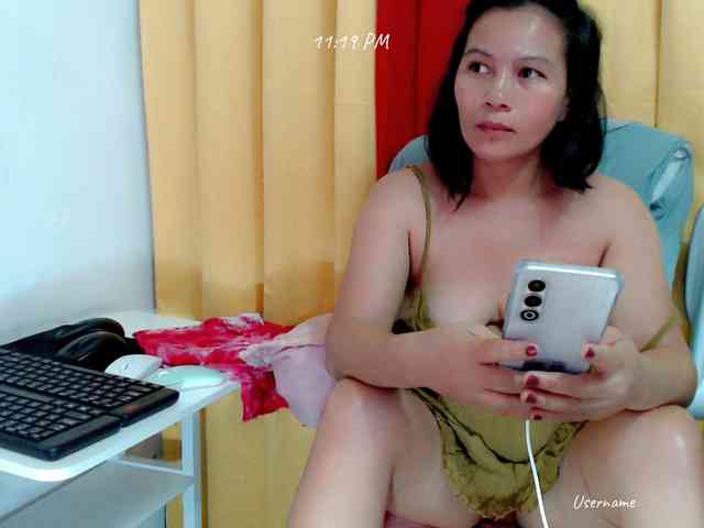 nemayhottits webcam