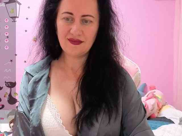 monica-blackk webcam