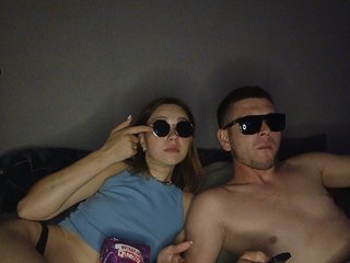 KissPis Porn Show