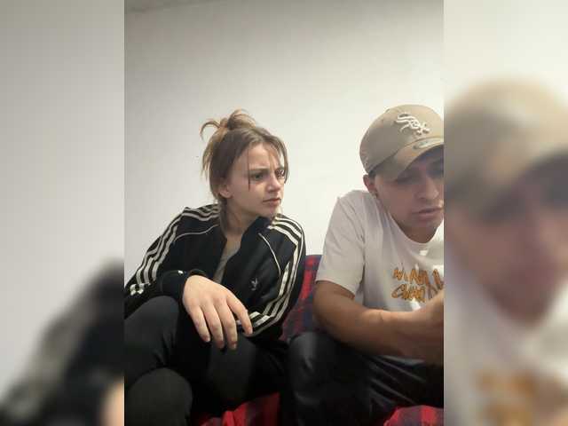 Parejacaliente6669 live cam on BongaCams