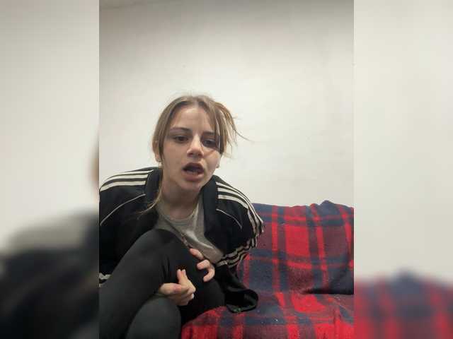Parejacaliente6669 live cam on BongaCams