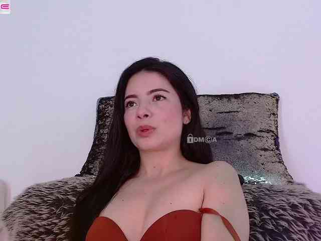 nude live webcam LauryMoons