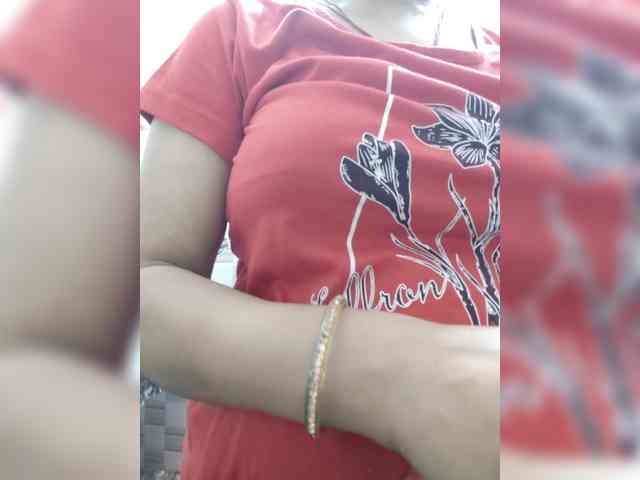 Hot_Devika