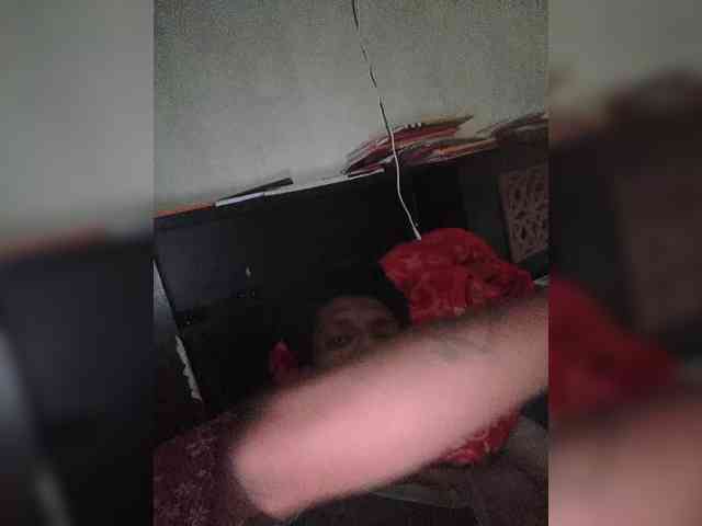 Lovebirds1436 webcam