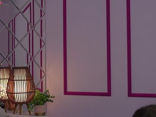 OneLaya Porn Show