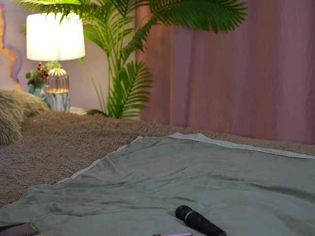 OneLaya live cam on BongaCams