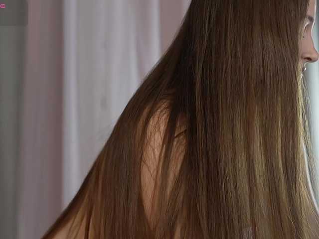 OneLaya live cam on BongaCams