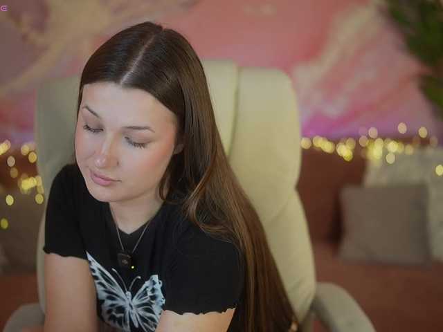 OneLaya live cam on BongaCams