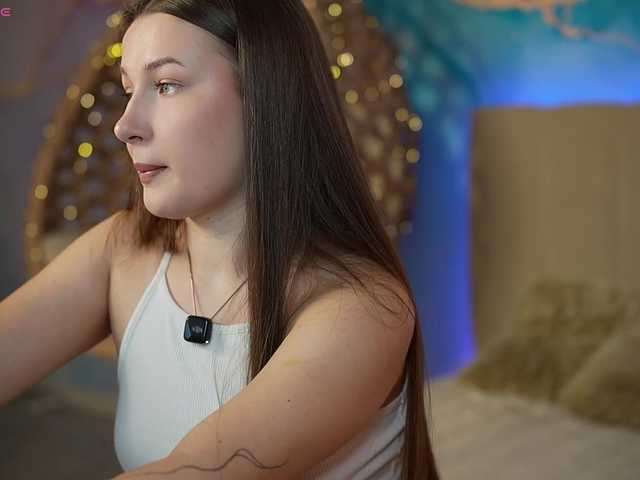 OneLaya live cam on BongaCams