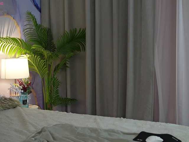 OneLaya live cam on BongaCams