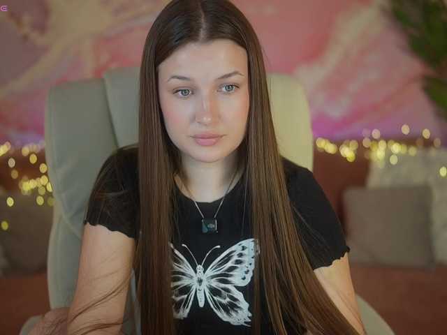OneLaya live cam on BongaCams