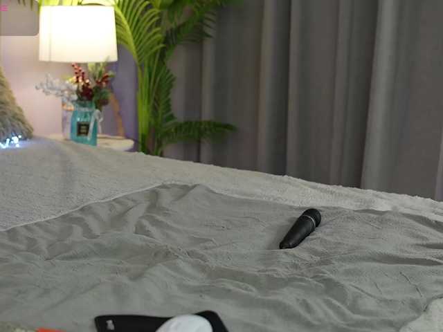OneLaya live cam on BongaCams
