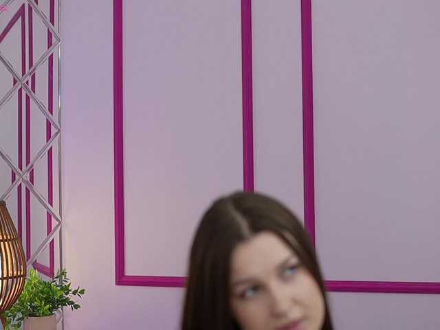 OneLaya live webcam show