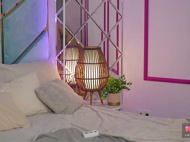 OneLaya live cam on BongaCams