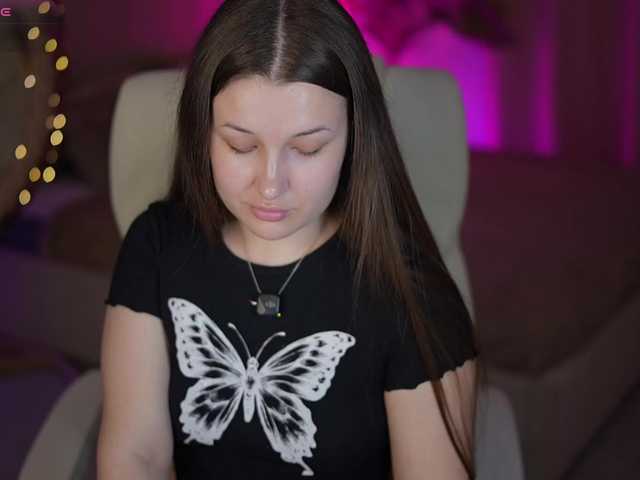 OneLaya's BongaCams show and profile