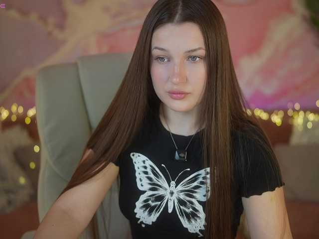 OneLaya live cam on BongaCams