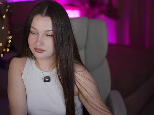 OneLaya's BongaCams show and profile