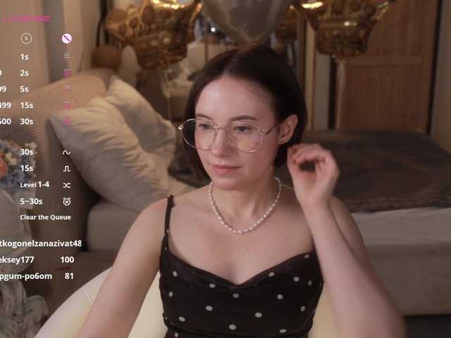 -FemaleEssence- live cam on BongaCams